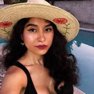 Meet your Posher, Kaitlin